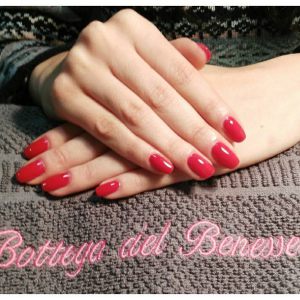 Manicure - Smalto Gel - Smalto Semipermanente a Cesano Maderno (MB)